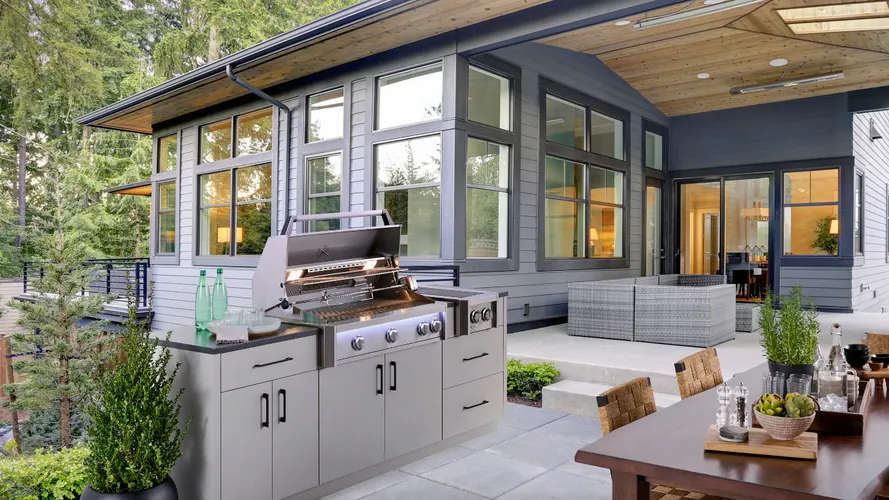American Outdoor Grill built-in grill
