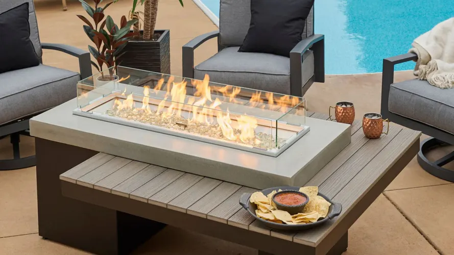 Outdoor GreatRoom Company gas fire table